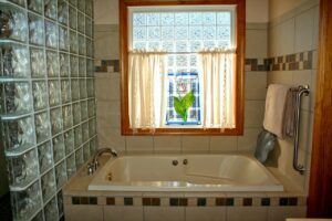 Clean Rooms Raise Anxiety: 8 Reasons Order Can Feel More Exposing Than Comforting