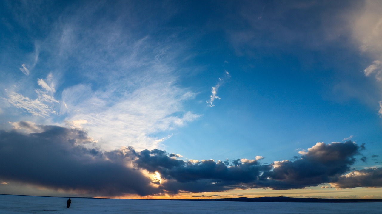 Why Do I Need Music or Noise to Focus Even Though Silence Is Available: 7 Psychology Insights