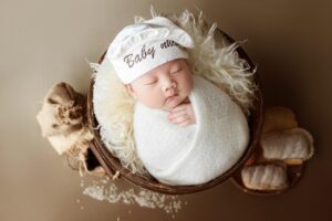Sleep Talking vs. REM Behavior: Uncovering Dream Secrets! 1