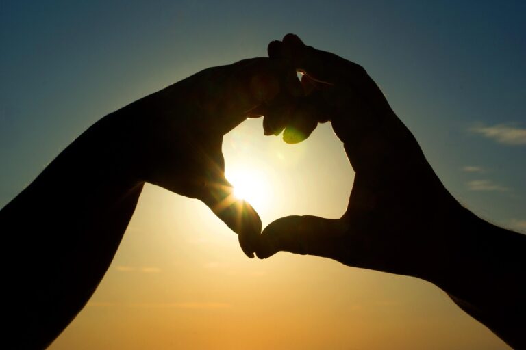 Slow Elevator Trust: 8 Reasons Waiting Changes How Safe a Building Feels