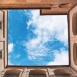 Sunken Courtyards History: 8 Reasons Ancient Builders Loved Going Below Ground