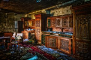 Forgotten Ice Houses: 10 Reasons Old Cold Storage Changed Entire Town Economies